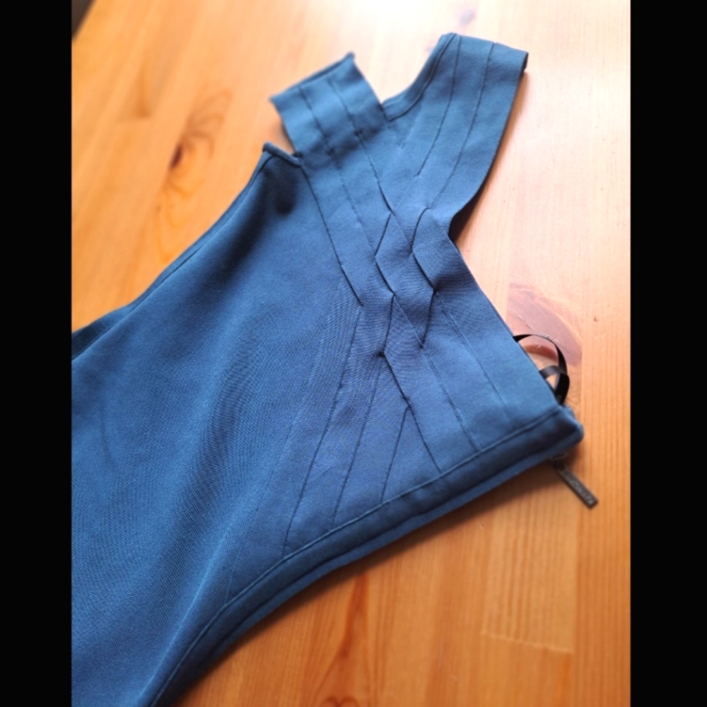 MARCIANO Bandage Bodycon Dress (used) TEAL - Picture 1 of 10